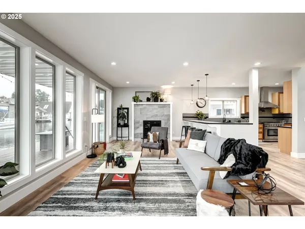 $1,199,999 | 18989 Northeast Marine Drive, Unit 36, Portland, OR 97230