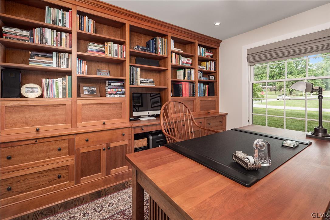 2030 Quarter Mile Road Bethlehem, PA 18015 - Photo 41 of 50 Gallery Image 41