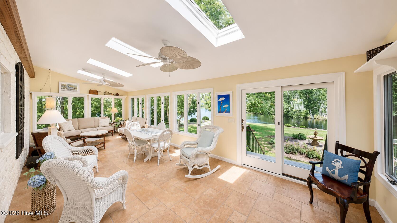 2406 Harbor Island Road New Bern, NC 28562 - Photo 33 of 73 Gallery Image 33