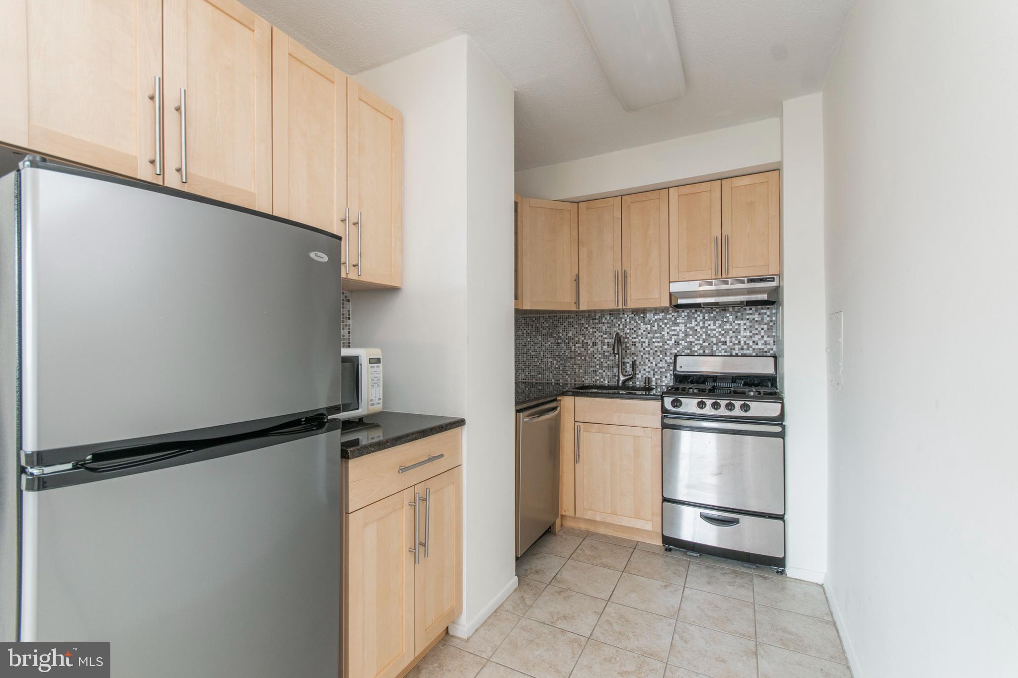 2101 Chestnut Street, Unit 1216 Philadelphia, PA 19103 - Photo 11 of 18