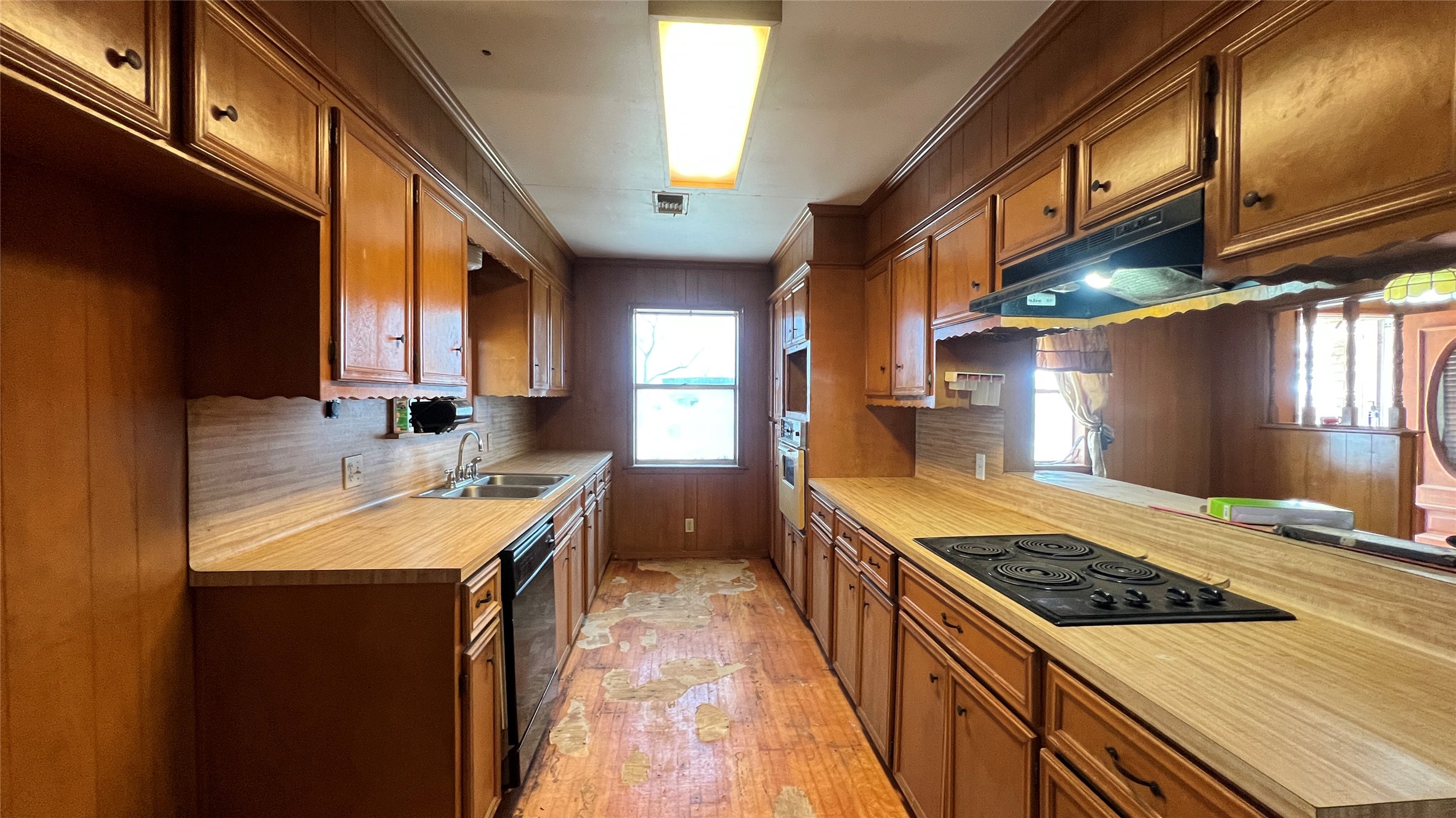 1421 Highway 36 Rosenberg, TX 77471 - Photo 6 of 44 Kitchen