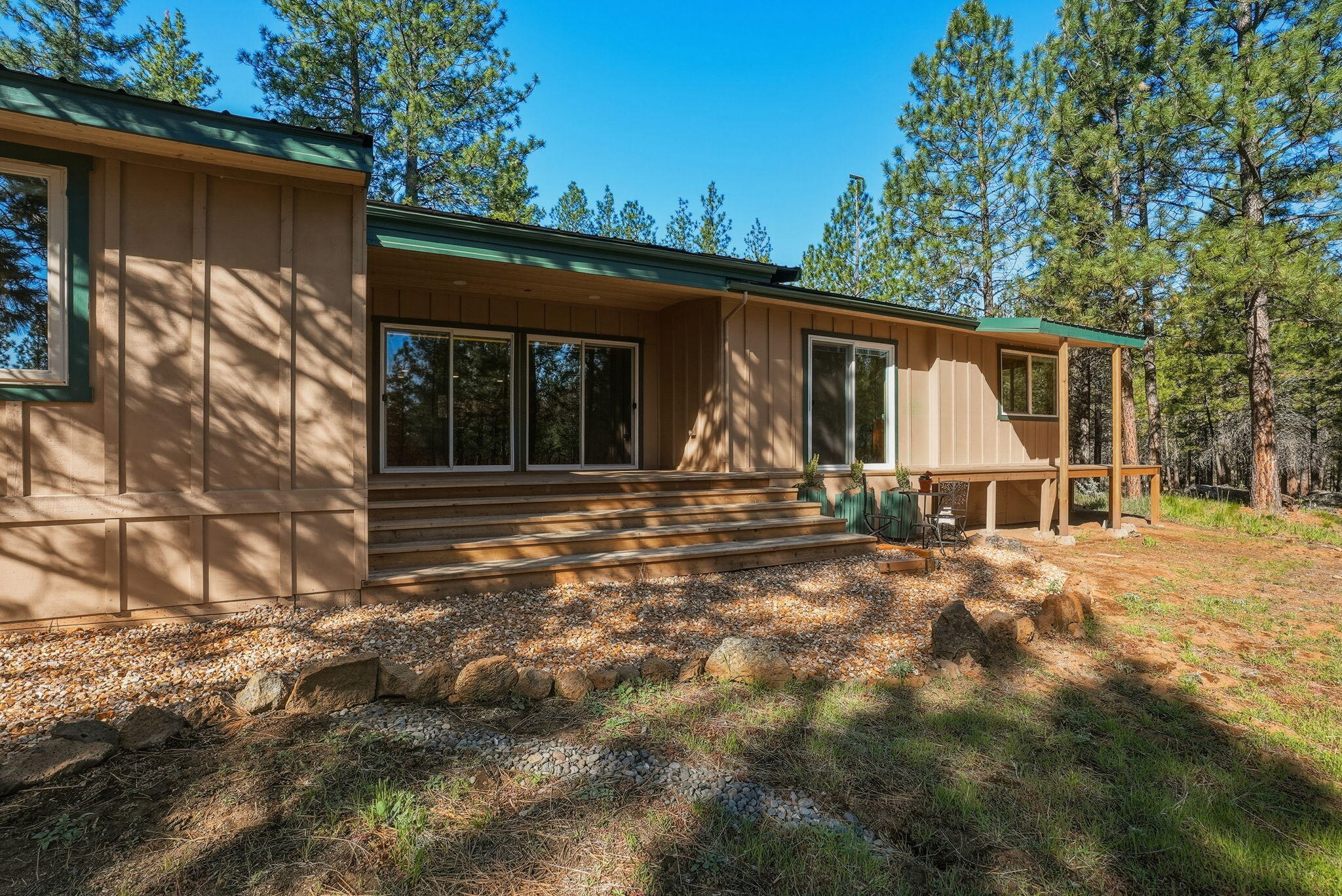 15020 Remuda Road Sisters, OR 97759 - Photo 12 of 61 Covered Deck off Great Room