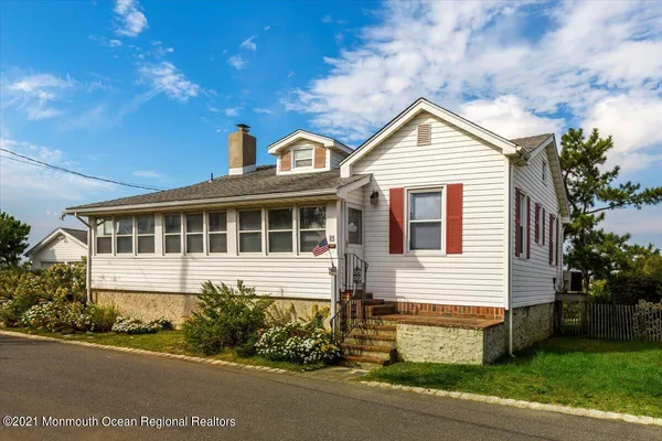 $3,500 | 15 Riverview Road, Monmouth Beach, NJ 07750