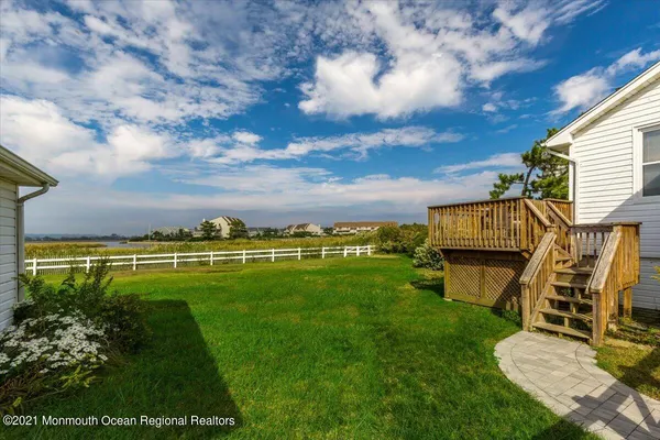 $3,500 | 15 Riverview Road, Monmouth Beach, NJ 07750