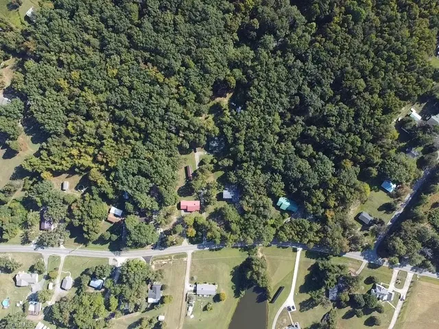 $265,000 | 170 Garrett Lane, Thomasville, NC 27360