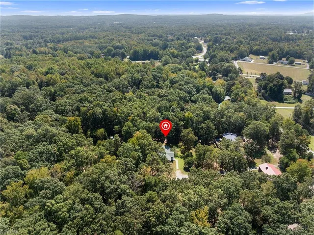 $265,000 | 170 Garrett Lane, Thomasville, NC 27360