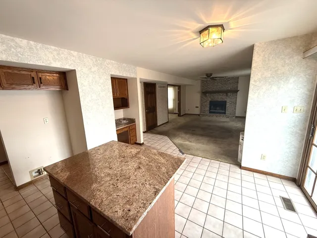 $299,900 | 3001 Somme Court, Joliet, IL 60435
