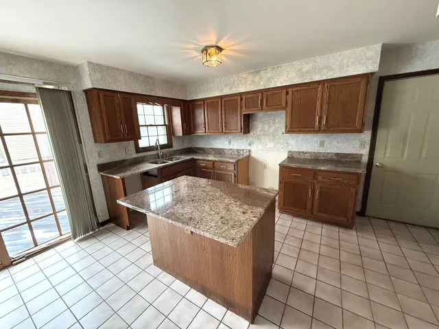 $299,900 | 3001 Somme Court, Joliet, IL 60435