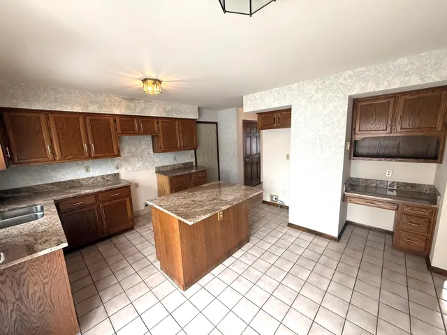 $299,900 | 3001 Somme Court, Joliet, IL 60435