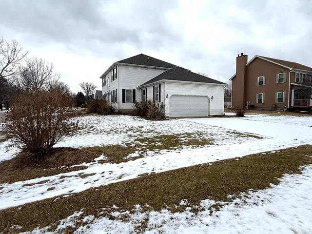$299,900 | 3001 Somme Court, Joliet, IL 60435