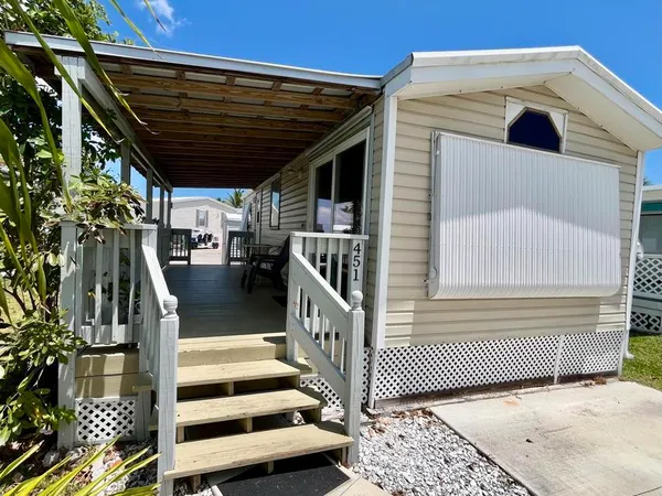 $2,000 | 55 Boca Chica Road, Unit 451, Key West, FL 33040