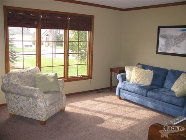 417 Estero Road Fort Wayne, IN 46845 - Photo 4 of 30 Gallery Image 4