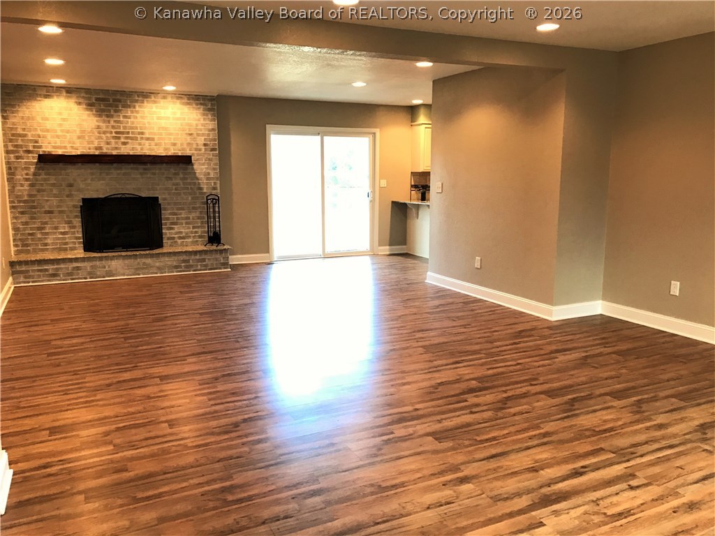 179 Seneca Circle Winfield, WV 25213 - Photo 4 of 22 Gallery Image 4