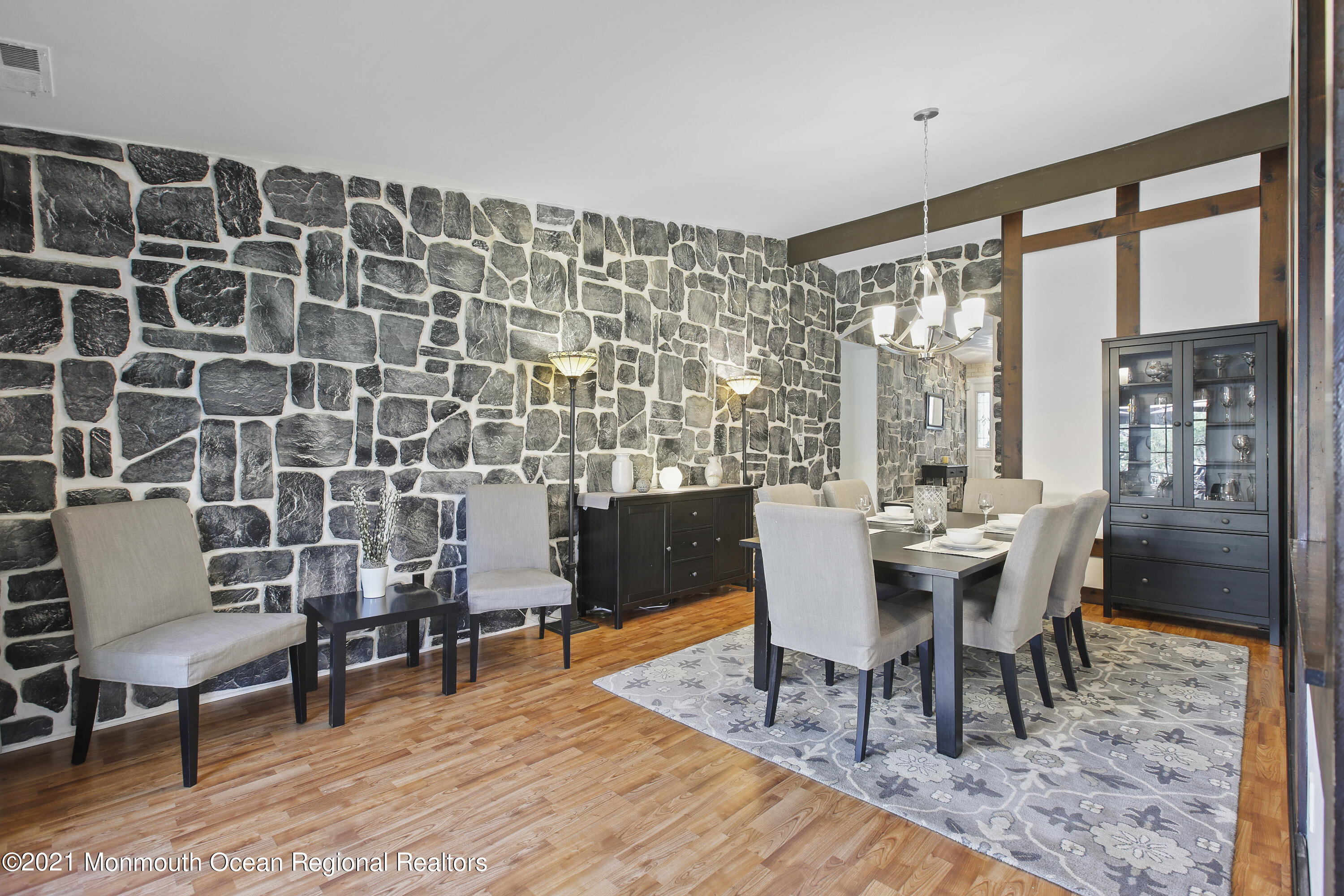 106 Vermont Court Matawan, NJ 07747 - Photo 8 of 29 5W5A8127