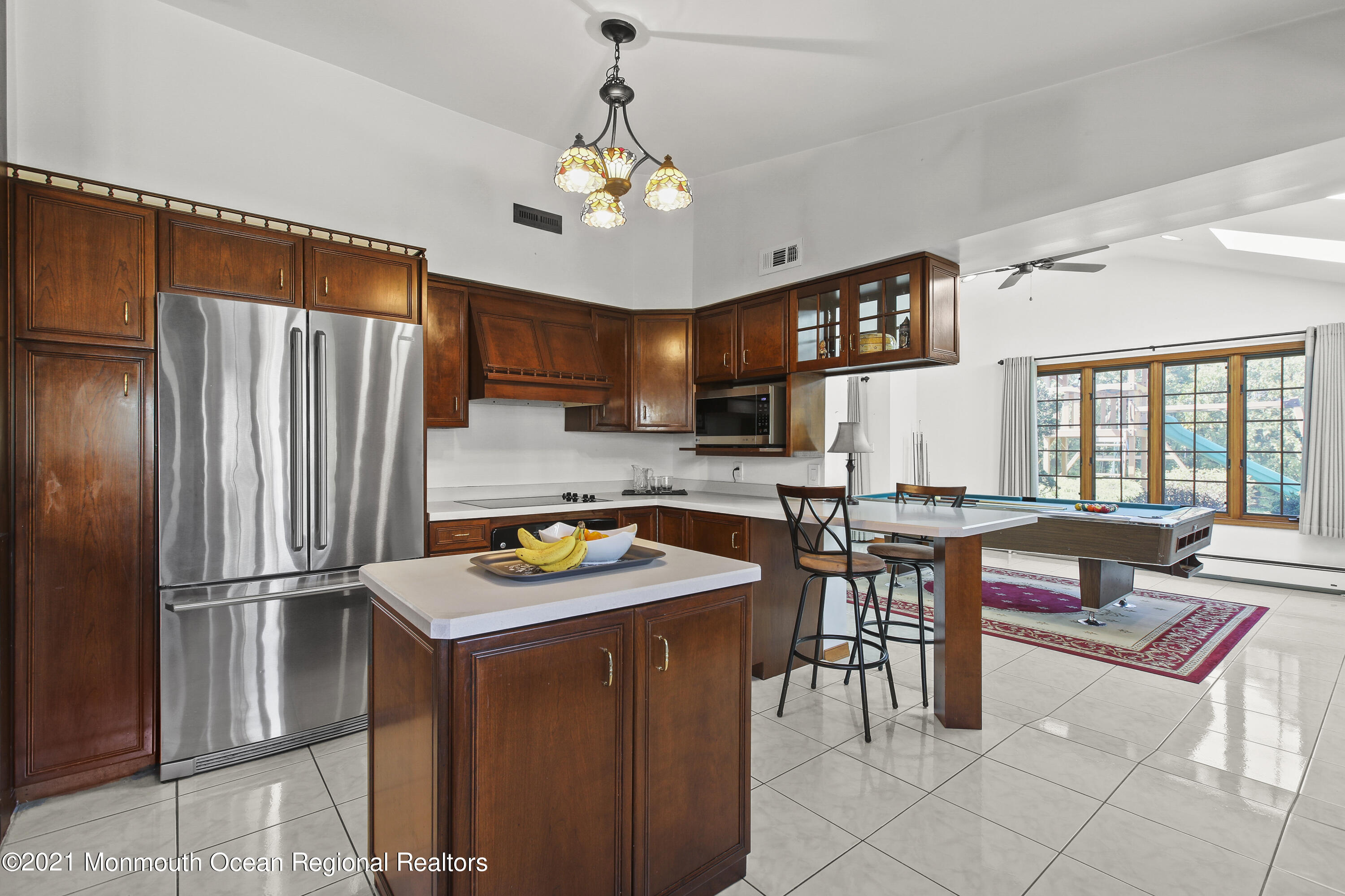 106 Vermont Court Matawan, NJ 07747 - Photo 10 of 29 5W5A8147