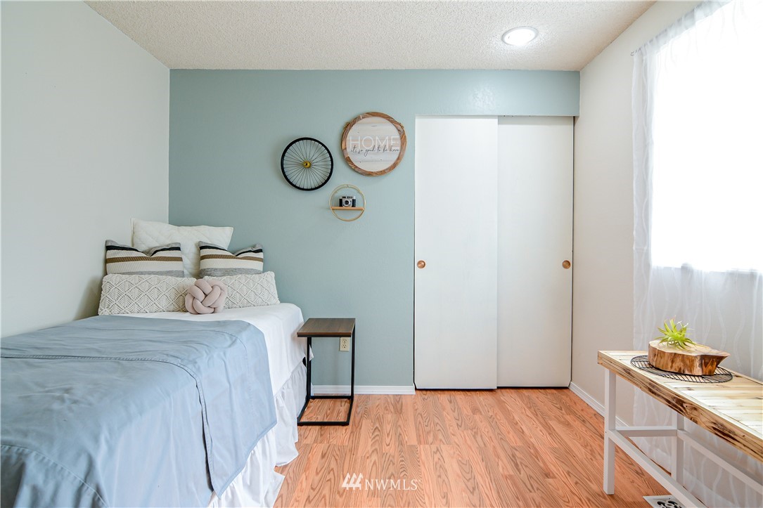 17827 29th Drive Southeast Bothell, WA 98012 - Photo 16 of 33 Gallery Image 16