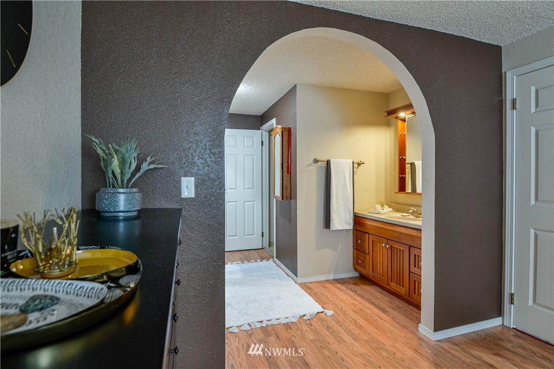 17827 29th Drive Southeast Bothell, WA 98012 - Photo 21 of 33 Gallery Image 21