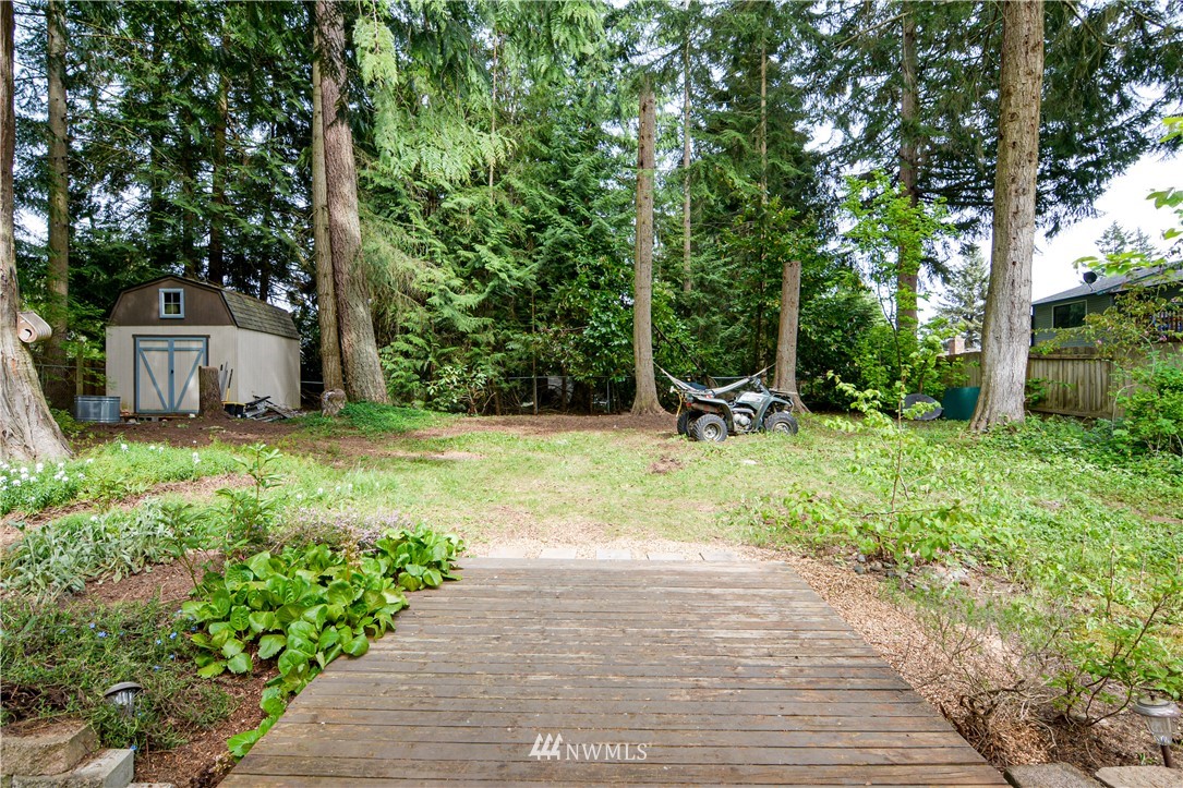 17827 29th Drive Southeast Bothell, WA 98012 - Photo 24 of 33 Gallery Image 24