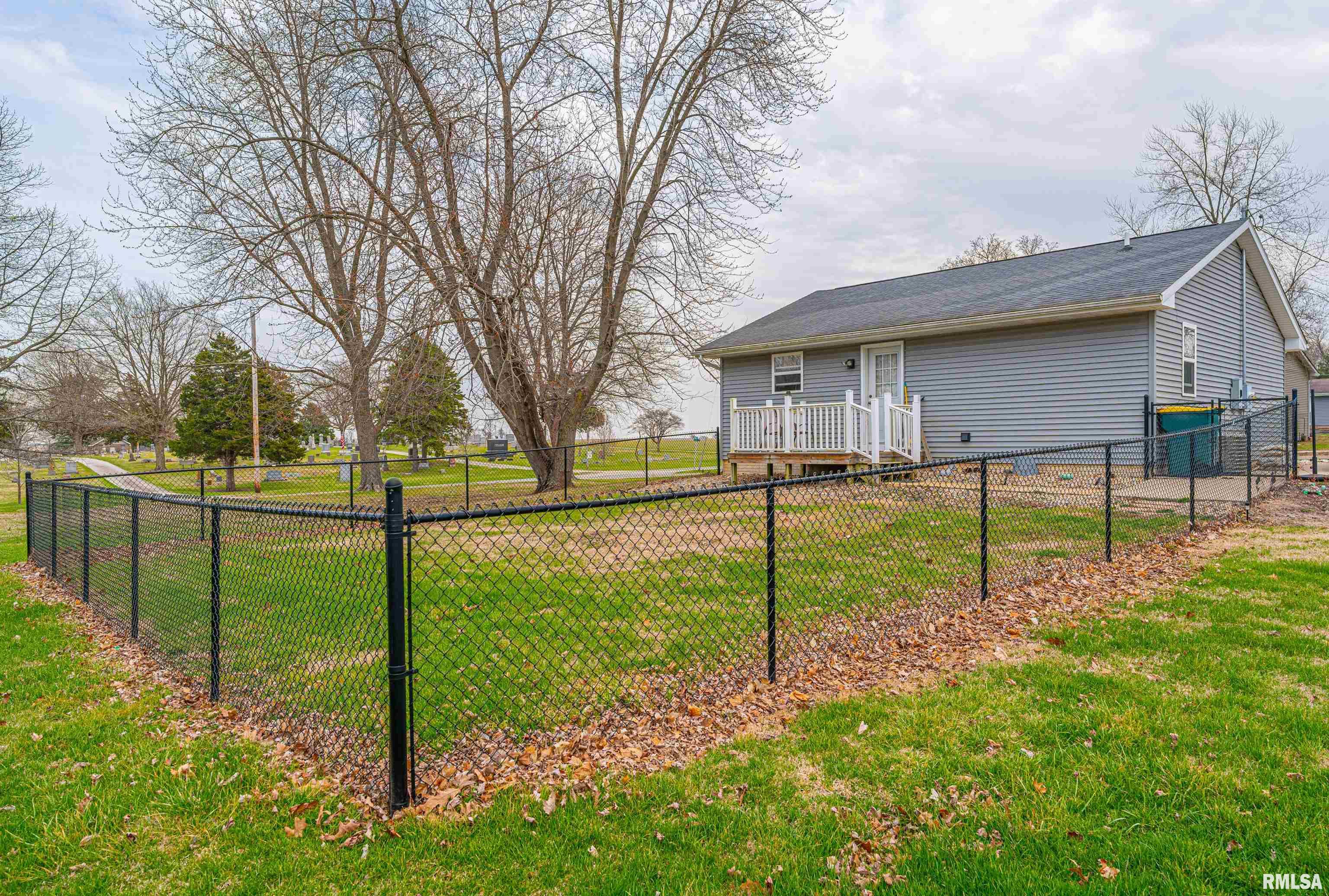 305 6th Street Waynesville, IL 61778 - Photo 21 of 26