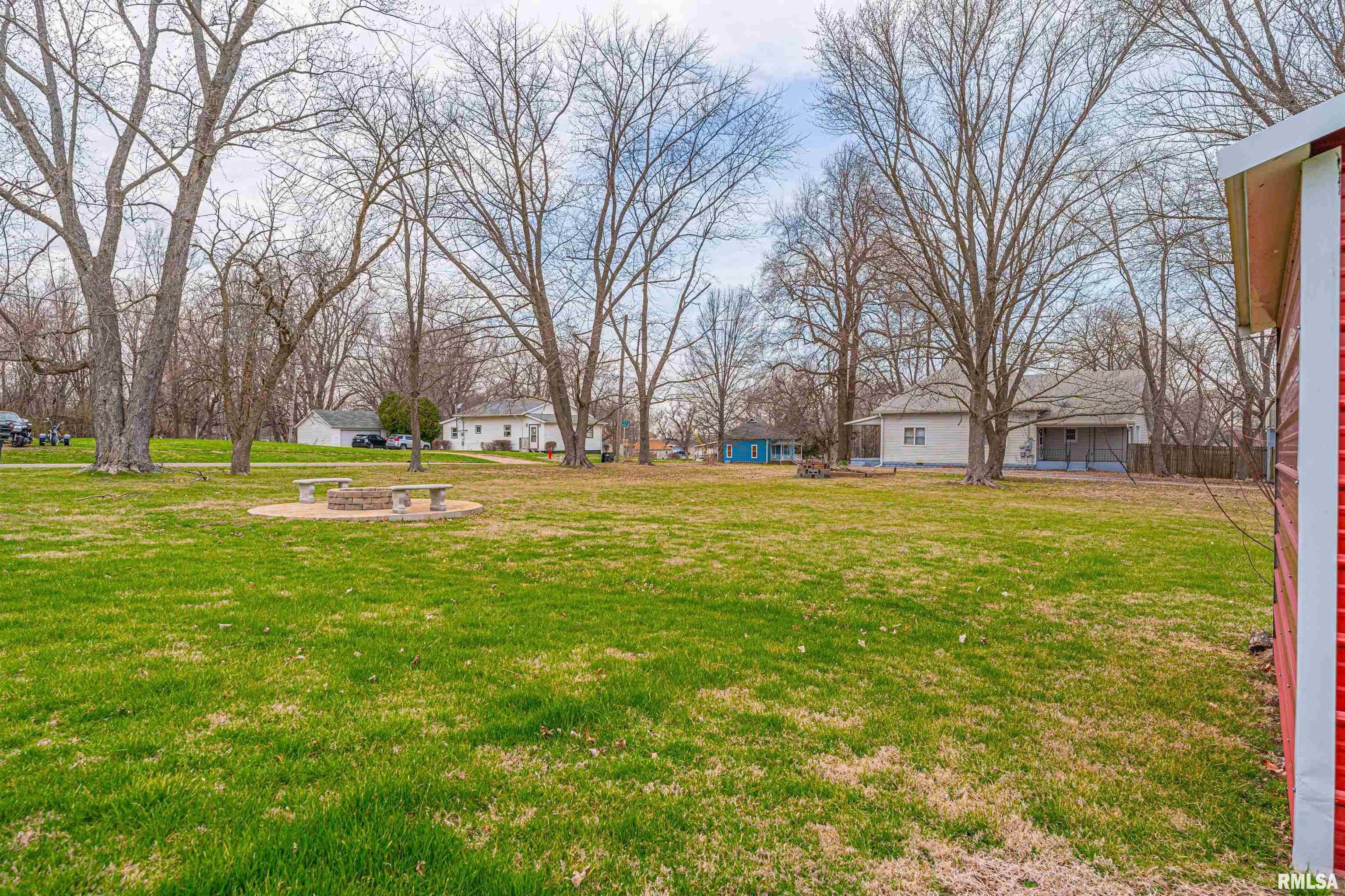 305 6th Street Waynesville, IL 61778 - Photo 24 of 26