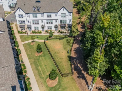 $580,000 | 4040 Hidden Oaks Drive, Charlotte, NC 28205