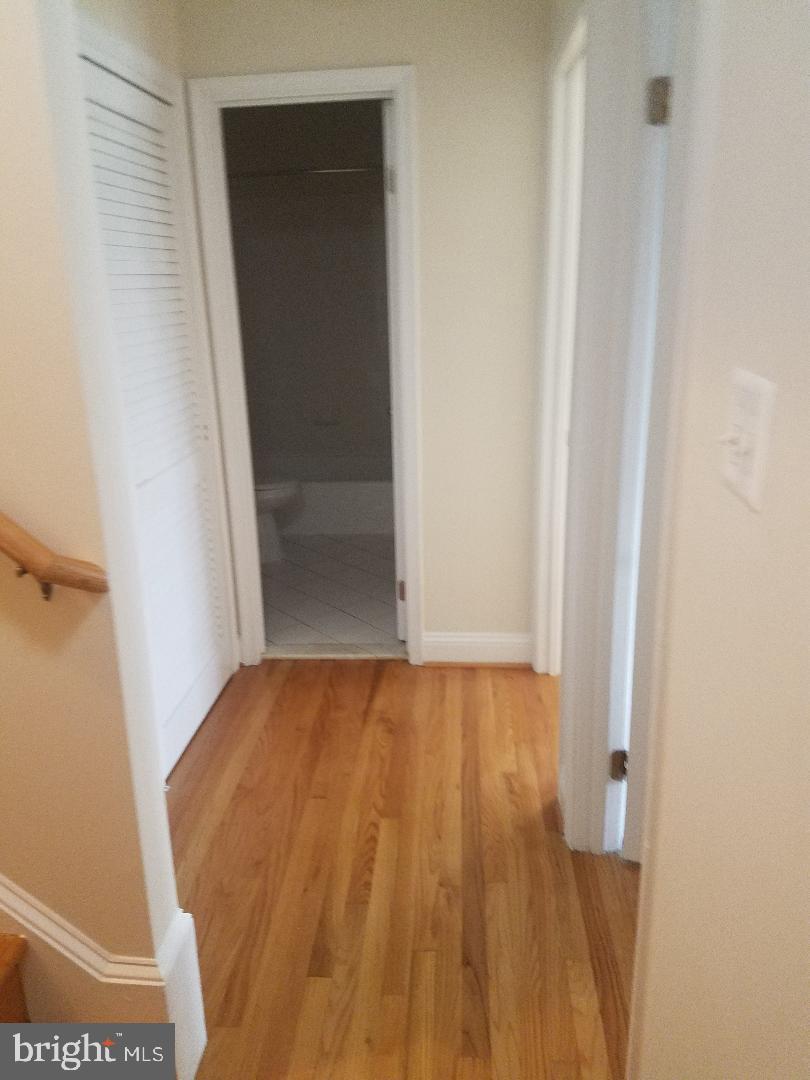 1152 Wimbledon Drive McLean, VA 22101 - Photo 21 of 37