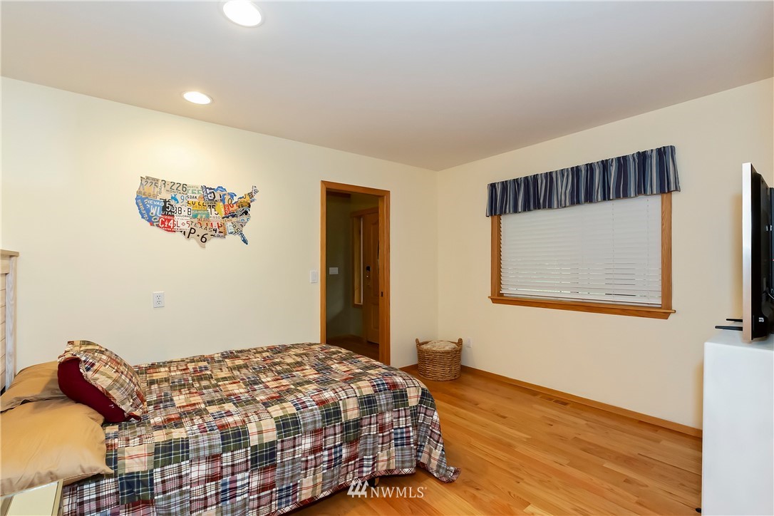 4253 Northwest Westgate Road Silverdale, WA 98383 - Photo 13 of 19 Gallery Image 13
