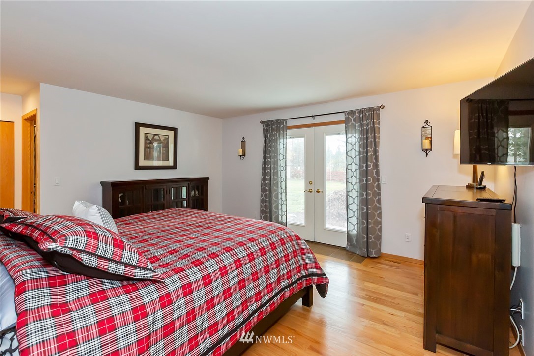 4253 Northwest Westgate Road Silverdale, WA 98383 - Photo 7 of 19 Gallery Image 7