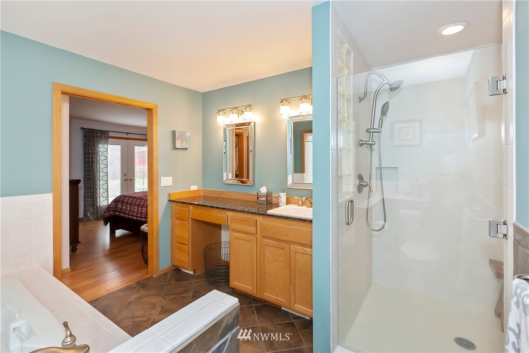 4253 Northwest Westgate Road Silverdale, WA 98383 - Photo 9 of 19 Gallery Image 9