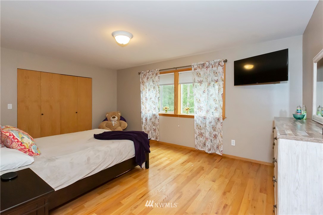 4253 Northwest Westgate Road Silverdale, WA 98383 - Photo 10 of 19 Gallery Image 10