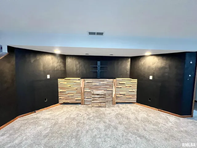 $274,990 | 704 Bayside Circle, Germantown Hills, IL 61548