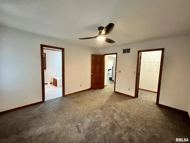 $274,990 | 704 Bayside Circle, Germantown Hills, IL 61548