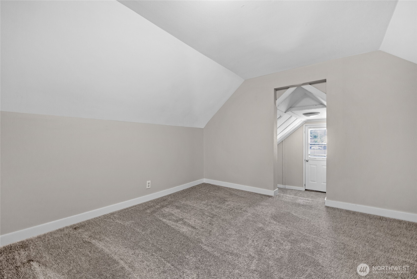 1925 Lombard Avenue, Unit A Everett, WA 98201 - Photo 15 of 25 an empty room with a bathroom