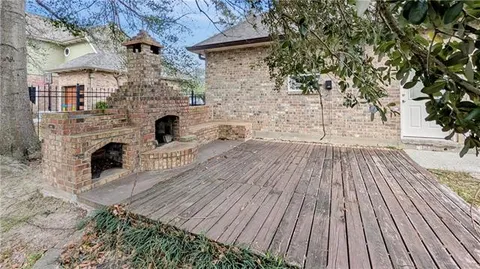 $709,000 | 3728 Lake Michel Court, Gretna, LA 70056