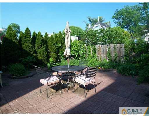 126 Rector Street Perth Amboy, NJ 08861 - Photo 15 of 16 Gallery Image 15