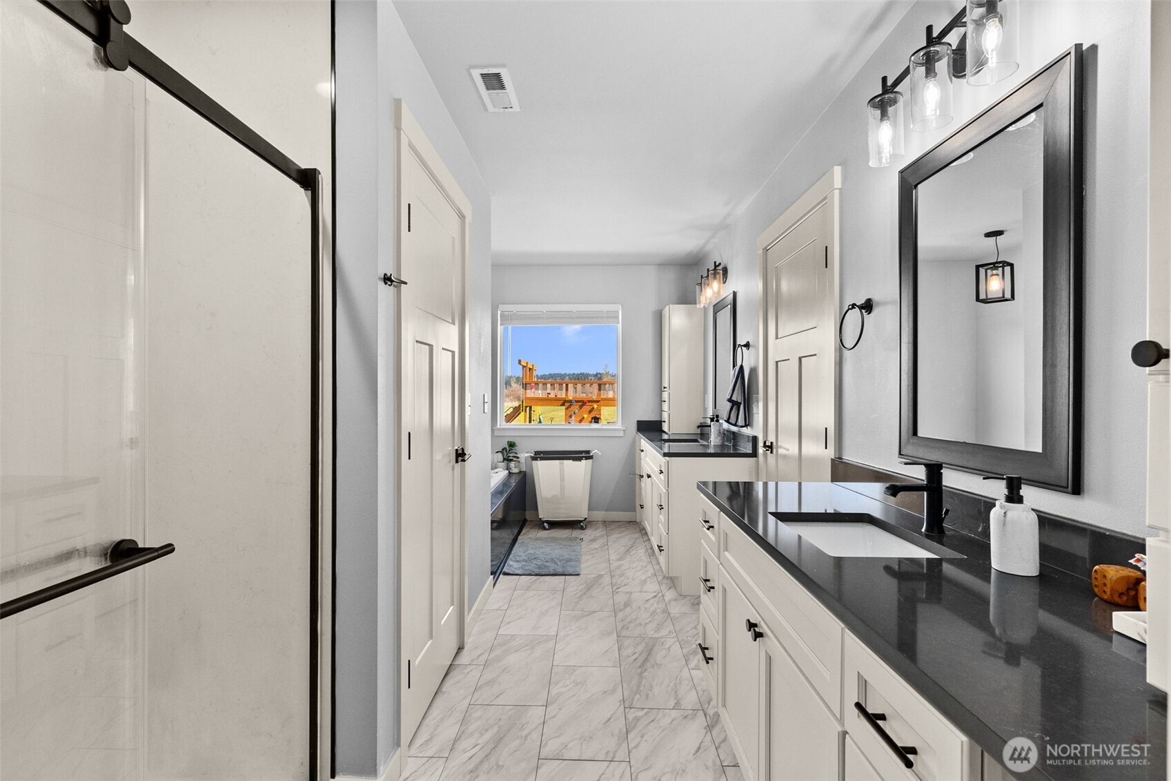 136 Faun Rae Lane Chehalis, WA 98532 - Photo 18 of 37