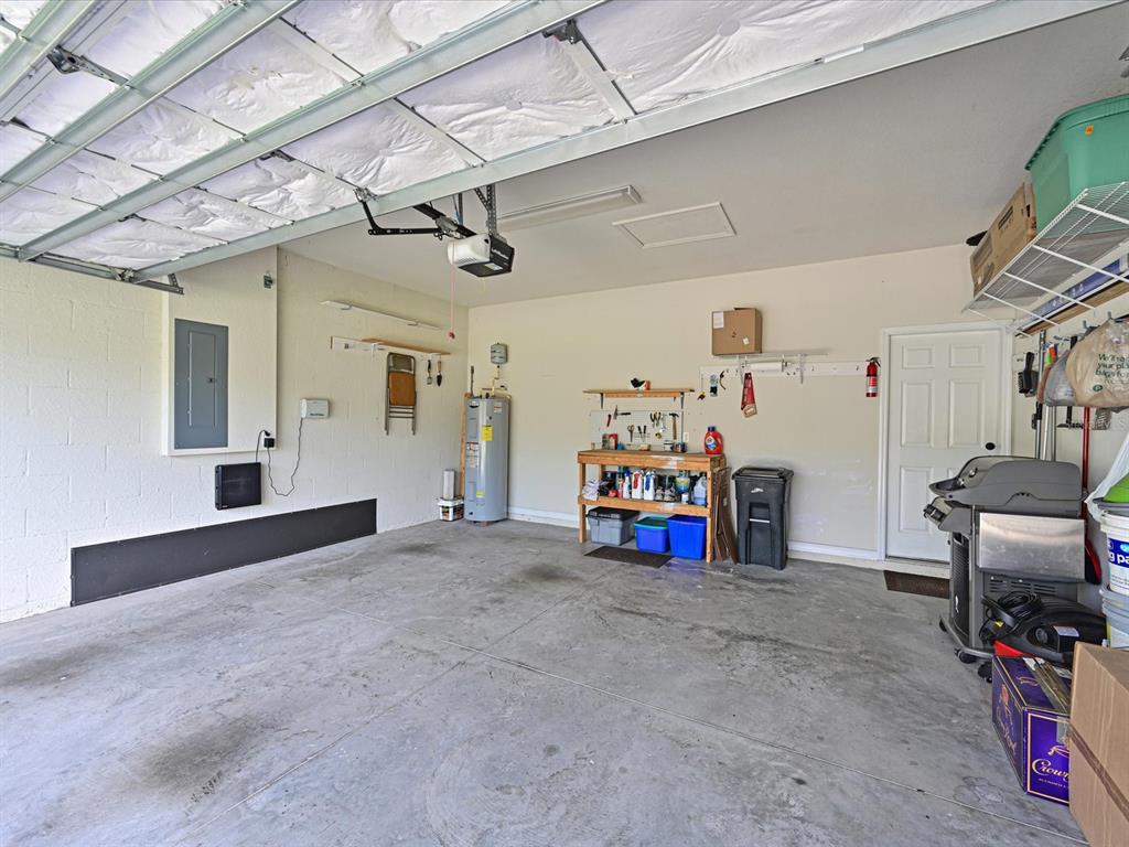 9716 58th Street East Parrish, FL 34219 - Photo 22 of 58 a view of a garage