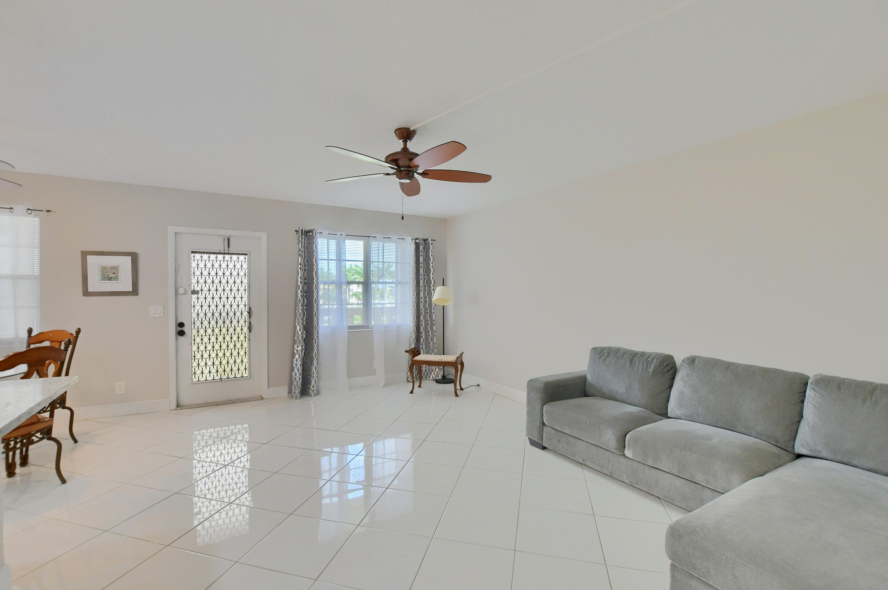 3017 Guildford East, Unit 3017 Boca Raton, FL 33434 - Photo 3 of 49 04_ebf_1172-hdr(5)