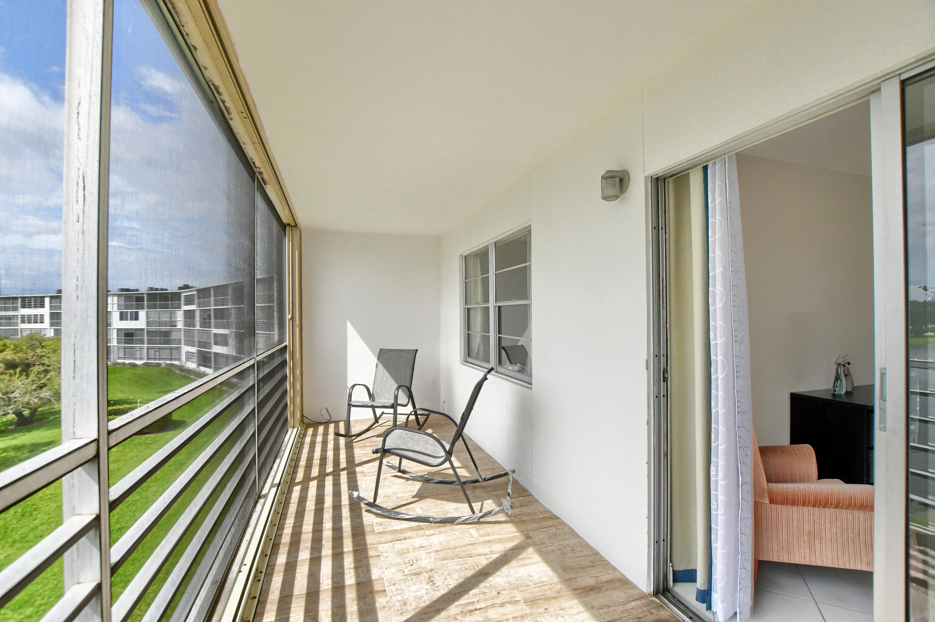 3017 Guildford East, Unit 3017 Boca Raton, FL 33434 - Photo 9 of 49 18_ebf_1242-hdr(5)