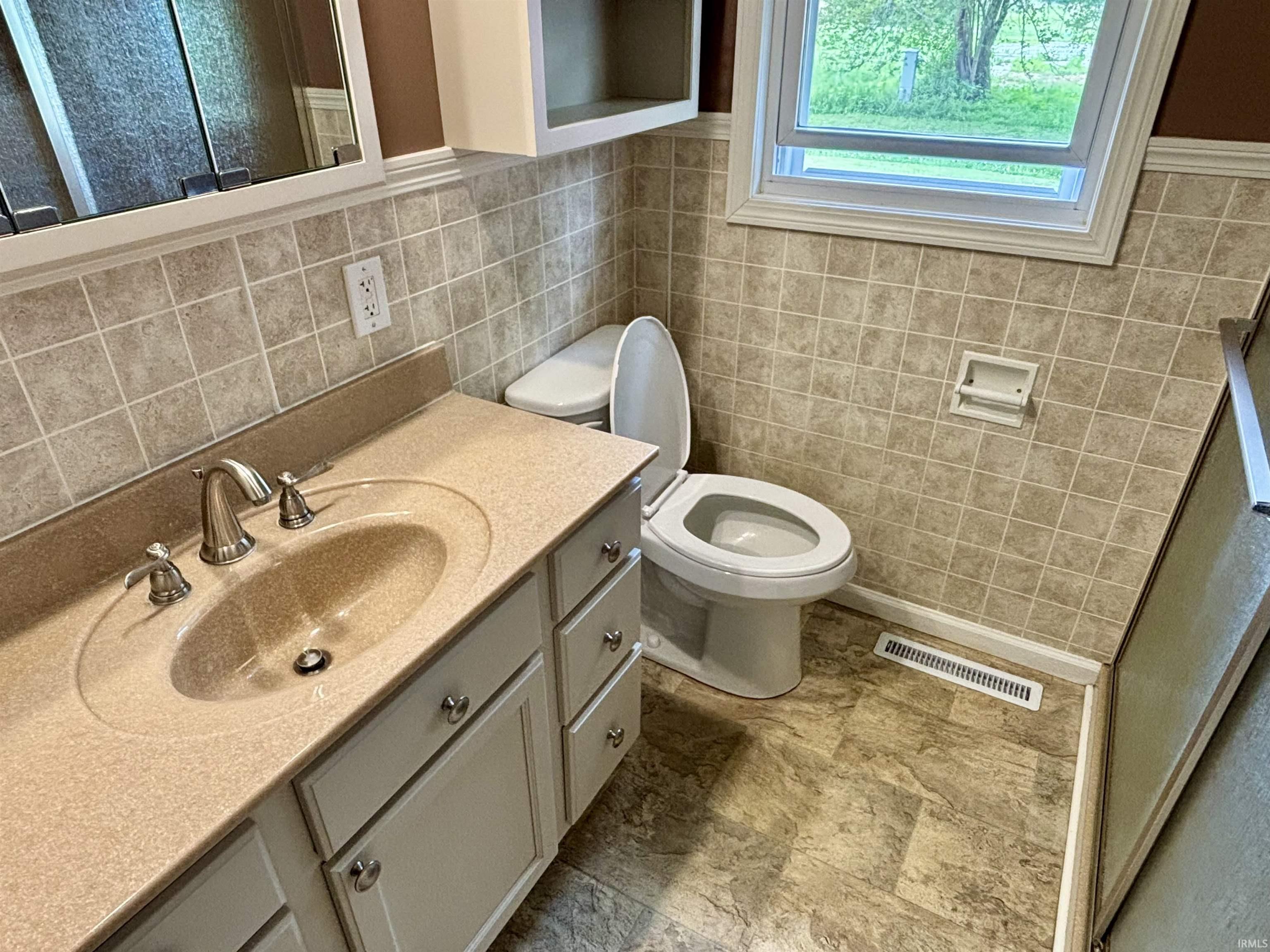 307 White Church Road Princeton, IN 47670 - Photo 12 of 20