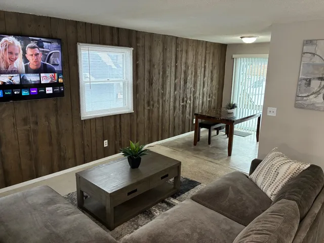 $289,000 | 1145 Case Avenue East, St. Paul, MN 55106