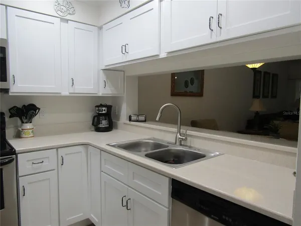 $4,300 | 4757 Winslow Beacon, Unit 20, Sarasota, FL 34235