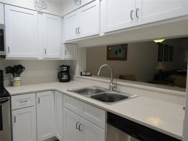 $4,300 | 4757 Winslow Beacon, Unit 20, Sarasota, FL 34235