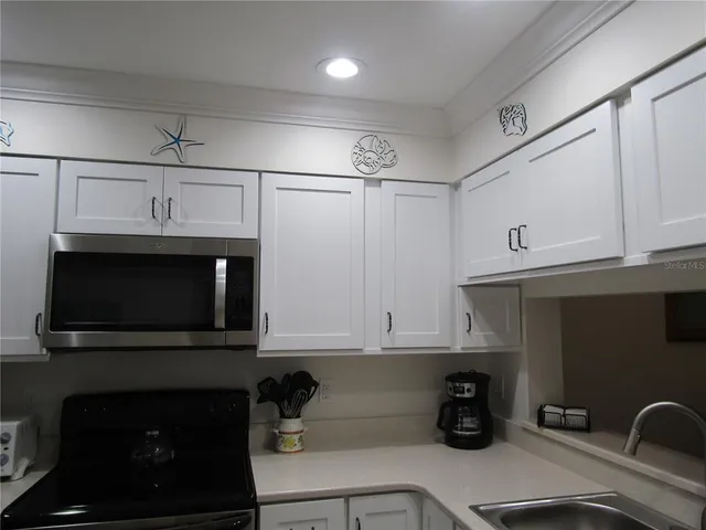 $4,300 | 4757 Winslow Beacon, Unit 20, Sarasota, FL 34235