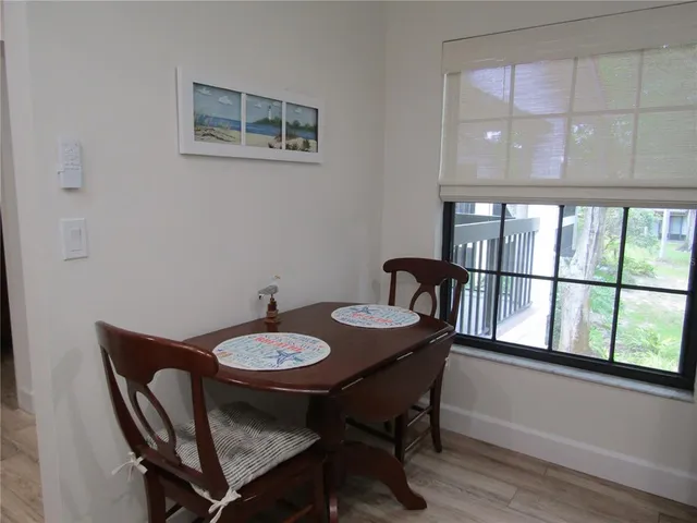 $4,300 | 4757 Winslow Beacon, Unit 20, Sarasota, FL 34235