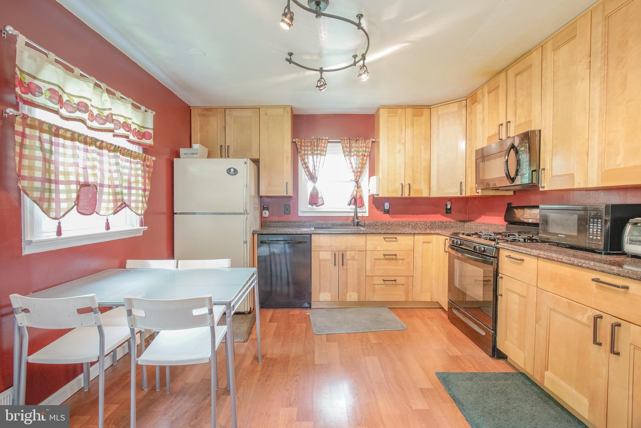 12821 Holdridge Road Silver Spring, MD 20906 - Photo 8 of 32 Gallery Image 8