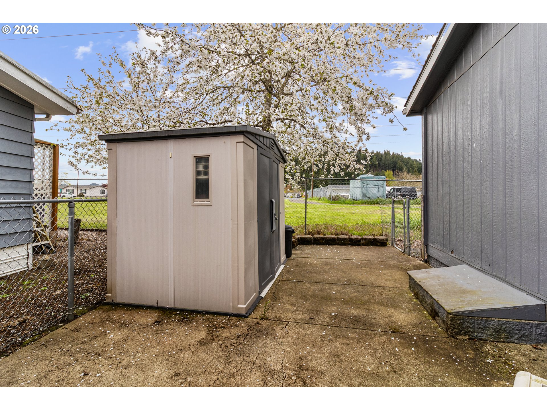 658 South 57th Street, Unit 14 Springfield, OR 97478 - Photo 27 of 31