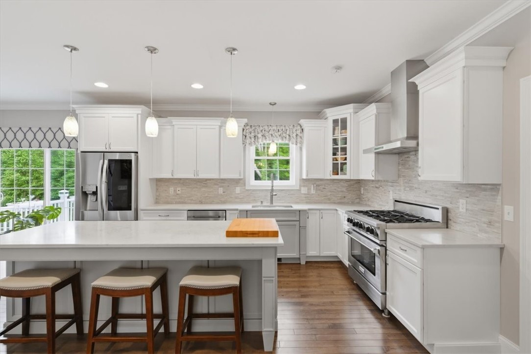 81 Cedar Forest Road Smithfield, RI 02917 - Photo 6 of 49 kitchen from dining view