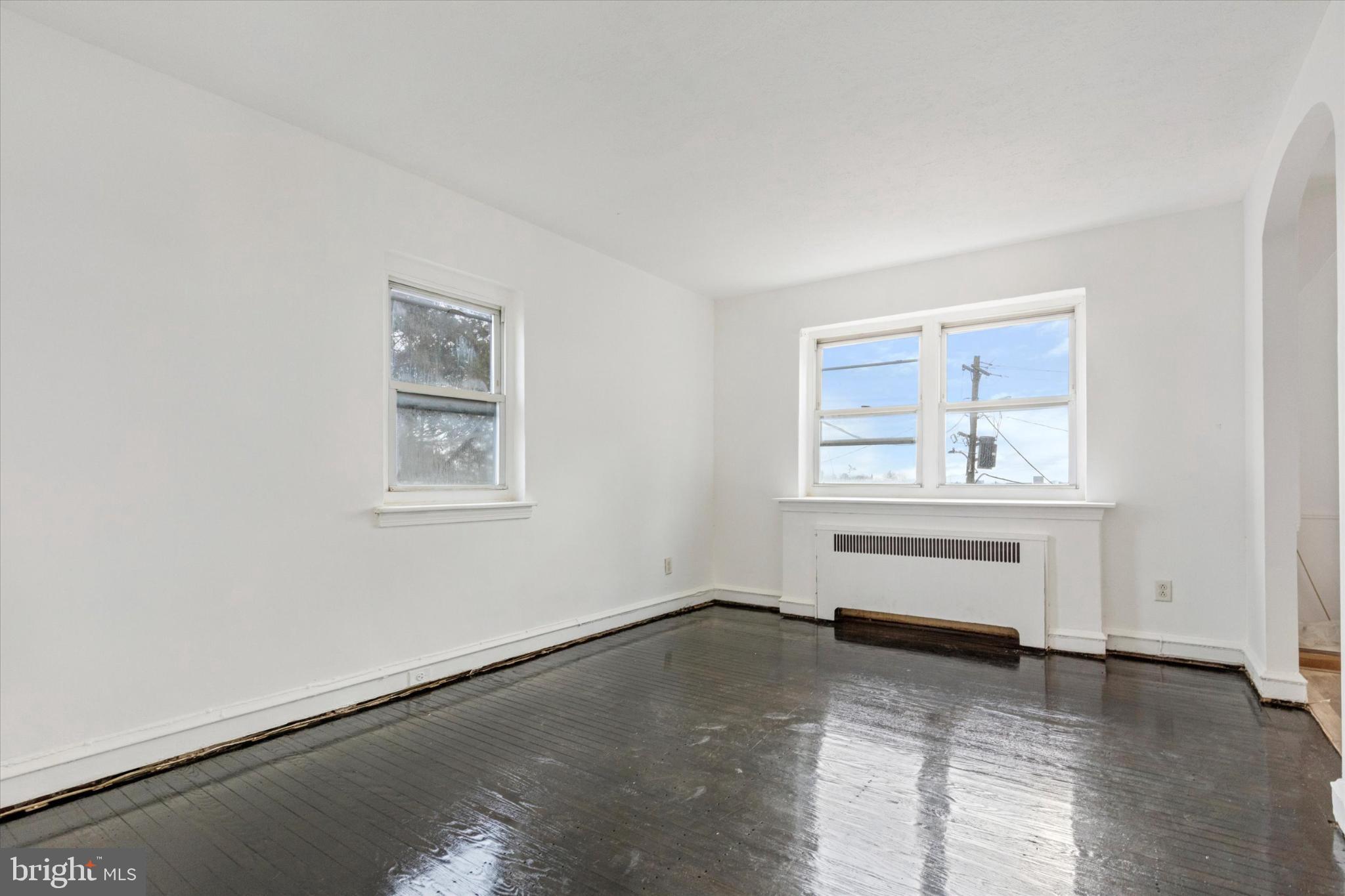 2415 80th Avenue Philadelphia, PA 19150 - Photo 31 of 35 an empty room with windows