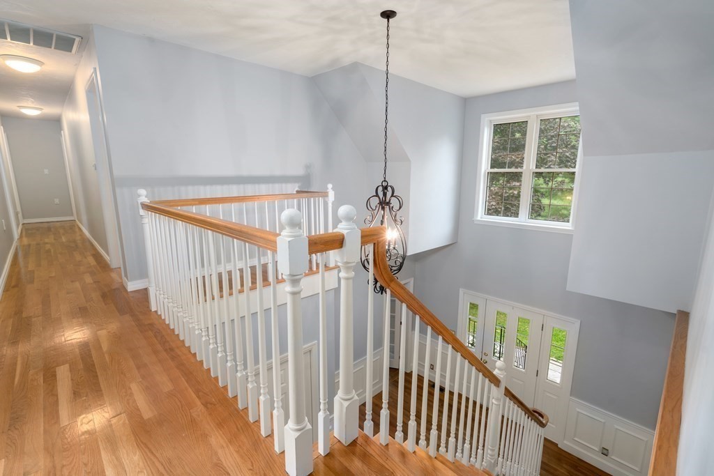 67 Smith Street Wellesley, MA 02482 - Photo 14 of 27